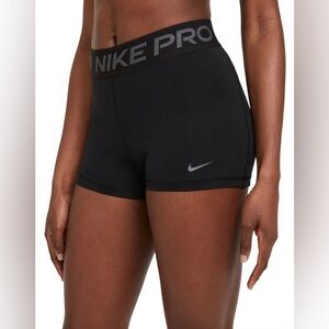 NWT Nike Pro Women's 3” Training Shorts Black/Grey